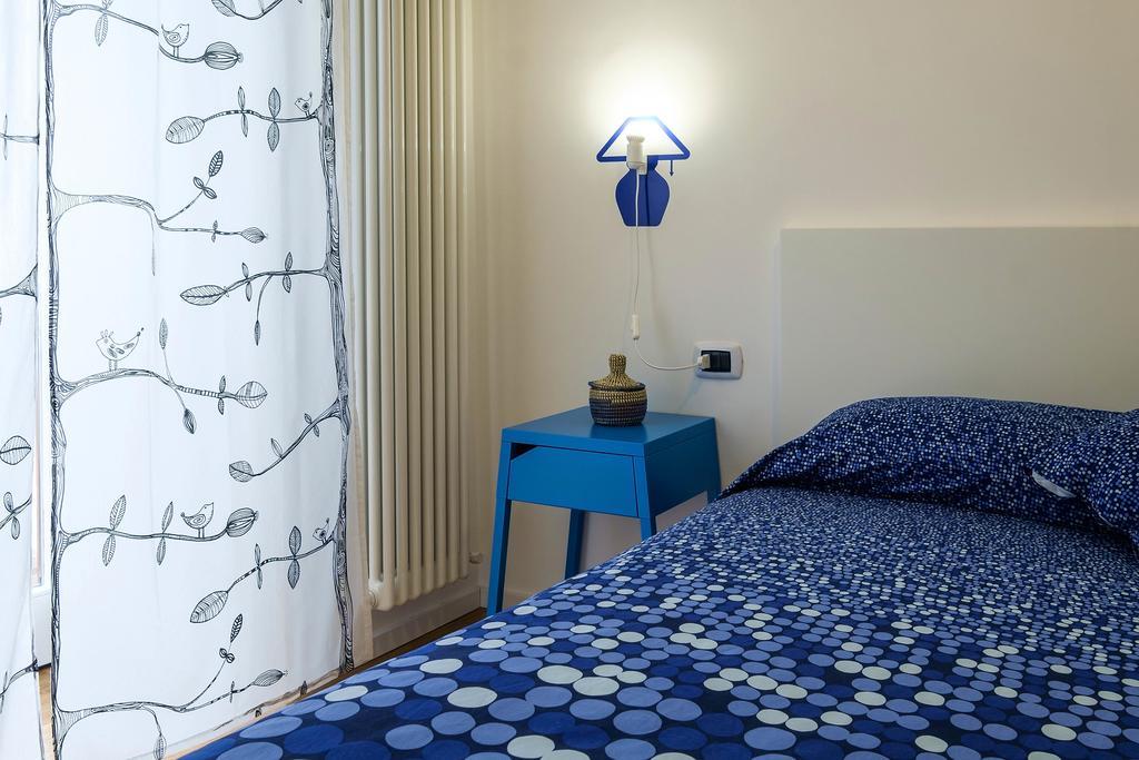 باليرمو Mad Bed & Breakfast الغرفة الصورة